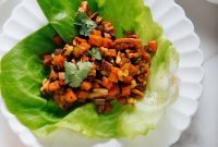 Thai Lettuce Wraps with Spicy Peanut Filling