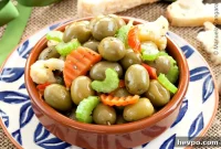 Schiacciate Olives: Crispy Italian Olive Focaccia Recipe