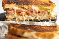 Heavenly Tuna Melt Recipe: Classic Tuna Melt Sandwich Guide