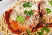Crispy Baked Chicken Parmesan Recipe for Dinner