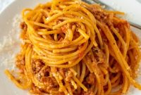 Instant Pot Spaghetti with Savory Meat Sauce