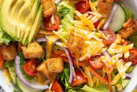 Crisp Garden House Salad Recipe with Zesty Vinaigrette