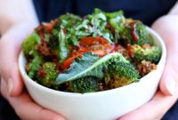 Vegan Quinoa Fried Rice Recipe with Veggies and Soy-Ginger Sauce