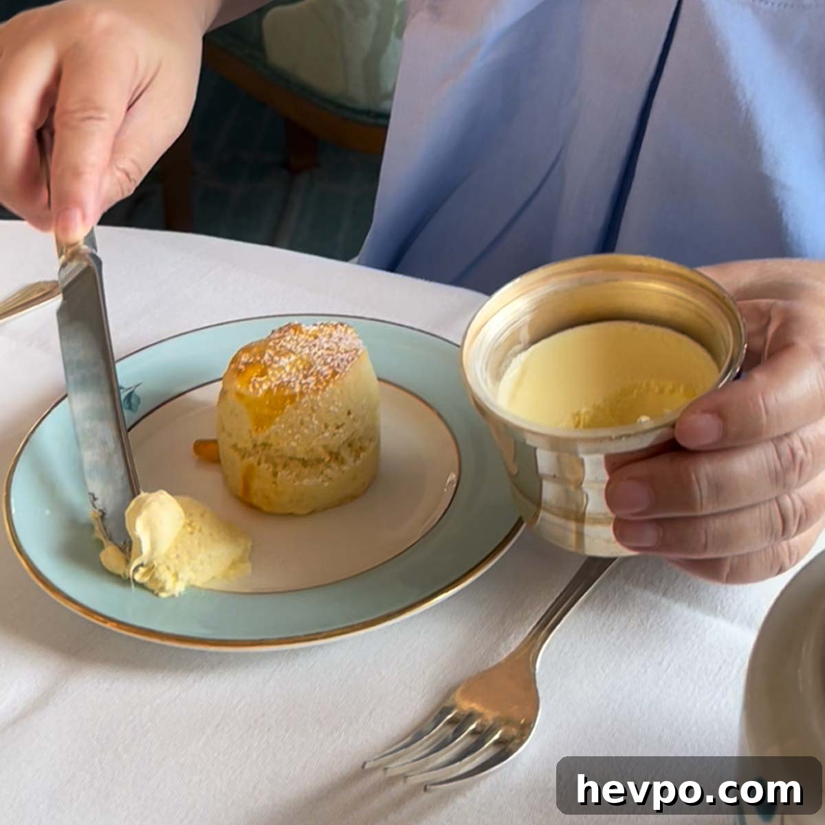 How to Properly Eat a Scone: Traditional Tips and Etiquette 4 img 1385 3