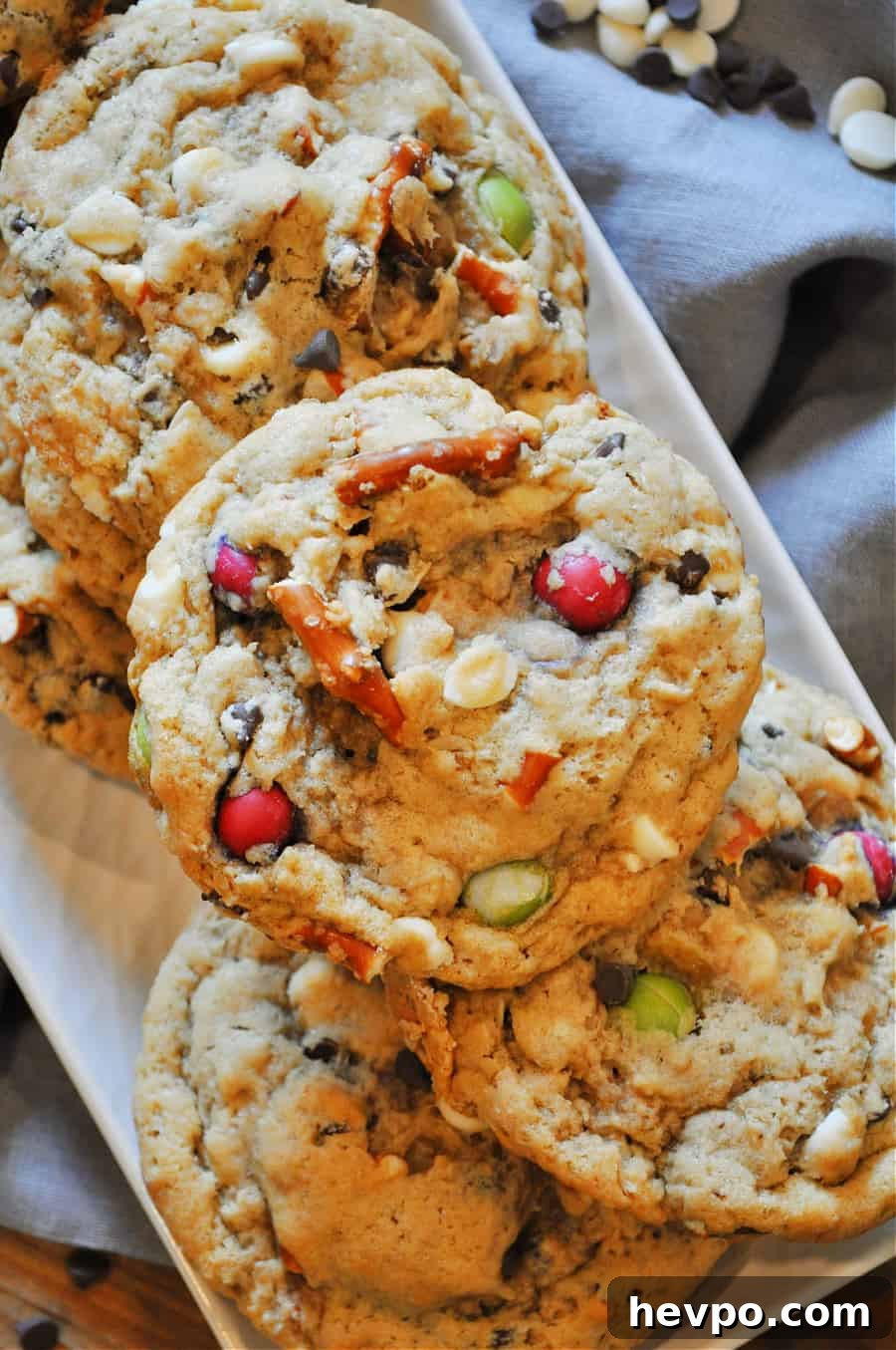 Vegan Monster Cookie Recipe with Oats, Peanut Butter & Chocolate Chips 4 img 16411 4