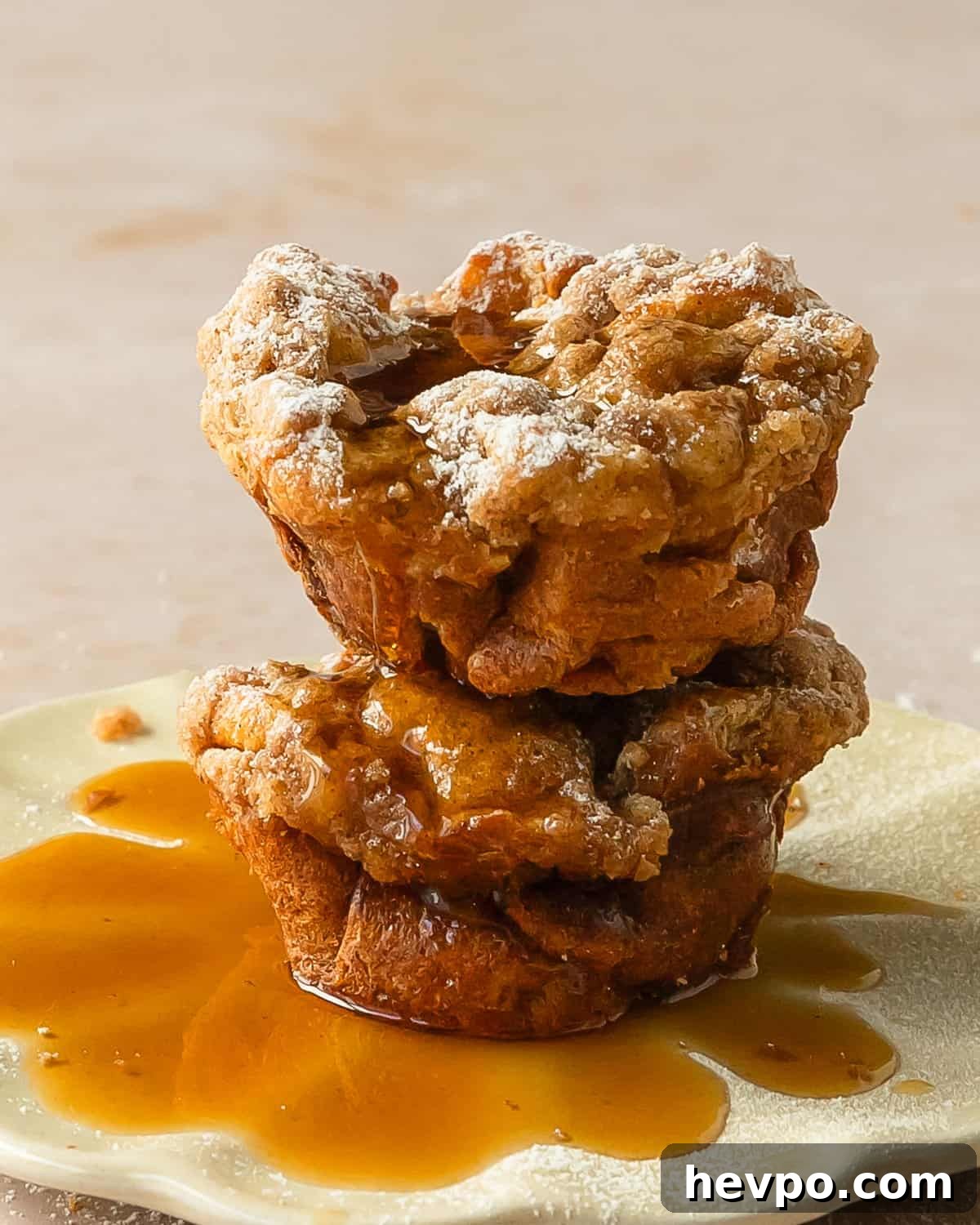 Irresistible French Toast Muffins: Crispy, Cinnamon-Braised Bites 8 French toast muffins is a quick and easy french toast recipe baked in a muffin pan. These soft and buttery french toast cups are topped with a crunchy cinnamon streusel topping. Once baked, these delicious cinnamon toast muffins can be topped with maple syrup, powdered sugar or enjoyed as is for a fun and tasty breakfast treat.