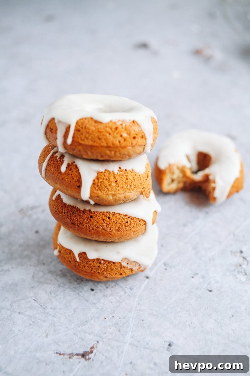 Mini Baked Gingerbread Donuts #vegan