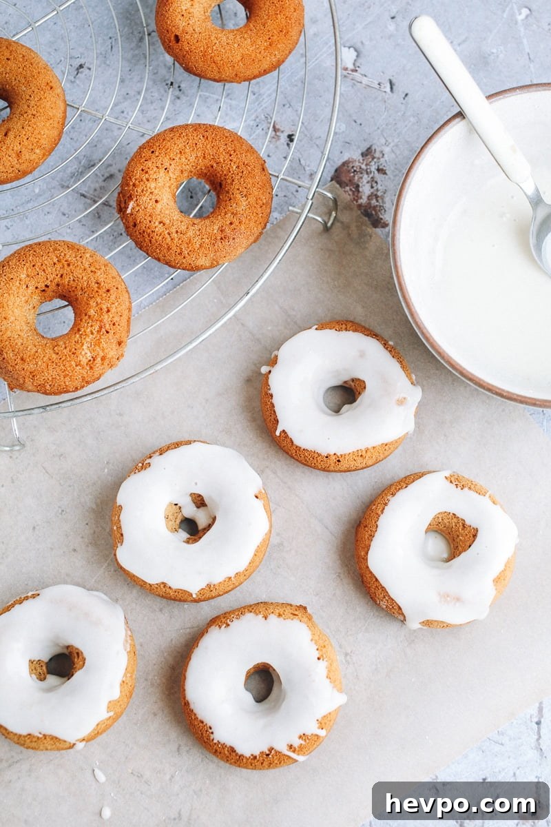 Mini Baked Gingerbread Donuts #vegan