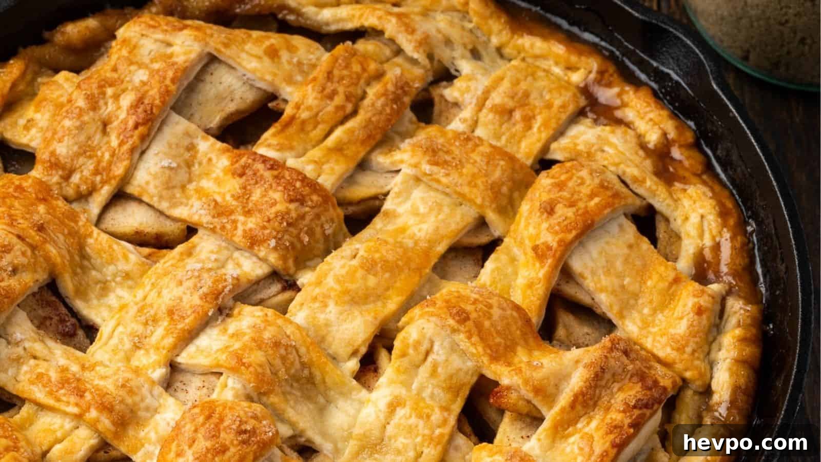 Homestyle Cast Iron Apple Pie