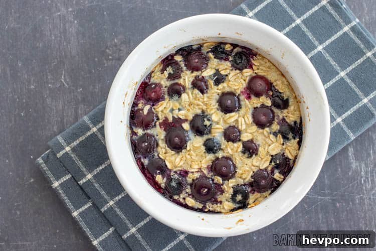 Single-Serve Baked Oats Recipe for One: Quick Breakfast Bowl 6 bowl of single serve baked oats with blueberries