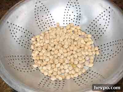 Rinsed and drained garbanzo beans.